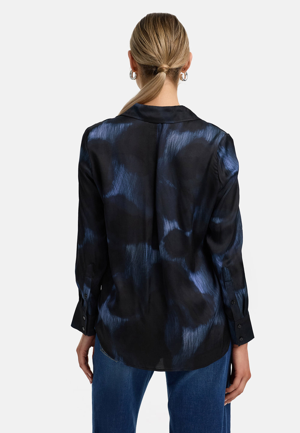 Hemsbluse in Viskose Satin | Blue Shadows