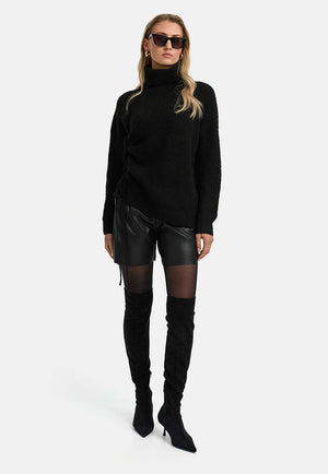 Shorts in veganem Leder | Black