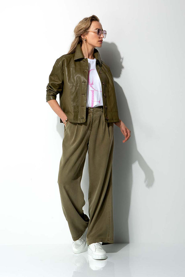 Kurzjacke aus veganem Leder