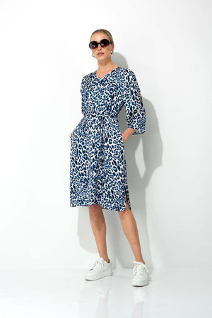 Kleid in Viskose Satin