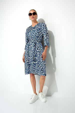 Kleid in Viskose Satin