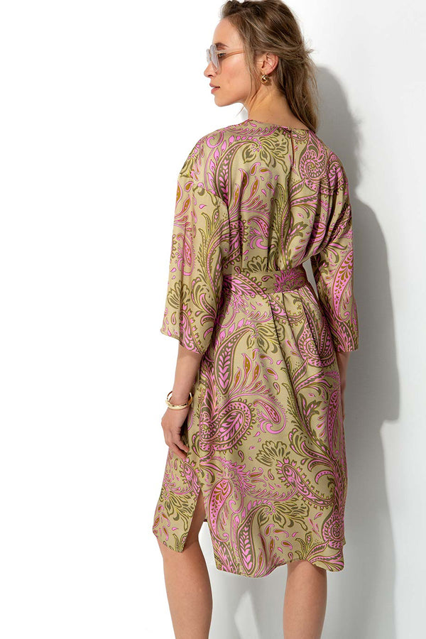 Kleid in Viskose Satin