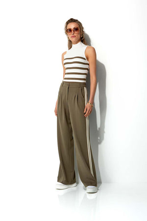 Stricktop mit Stehkragen | Khaki