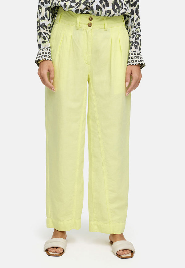 Hose in Cotton-Linen-Garmet Dye