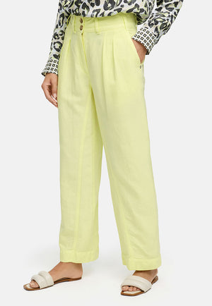 Hose in Cotton-Linen-Garmet Dye