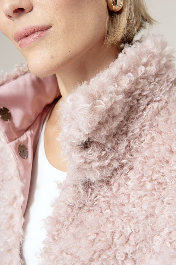 Mantel in Fake Fur | Mauve