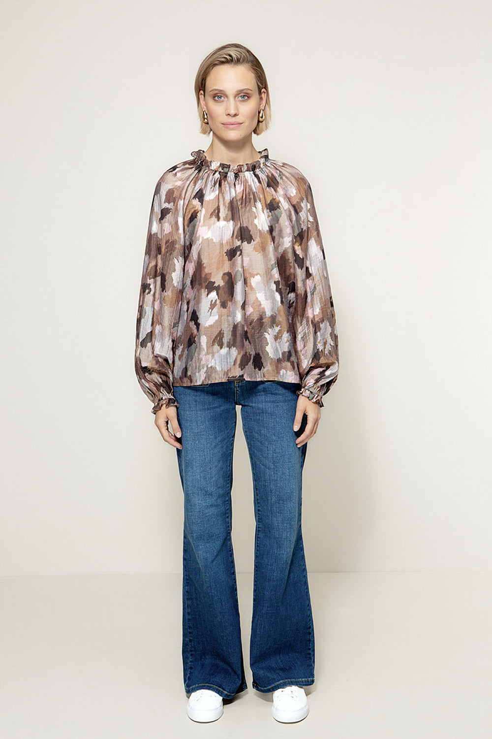 Bluse in Lyocell-Crepe mit Print | Taupe Clouds