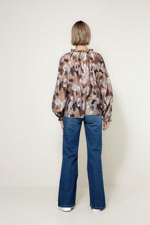Bluse in Lyocell-Crepe mit Print | Taupe Clouds