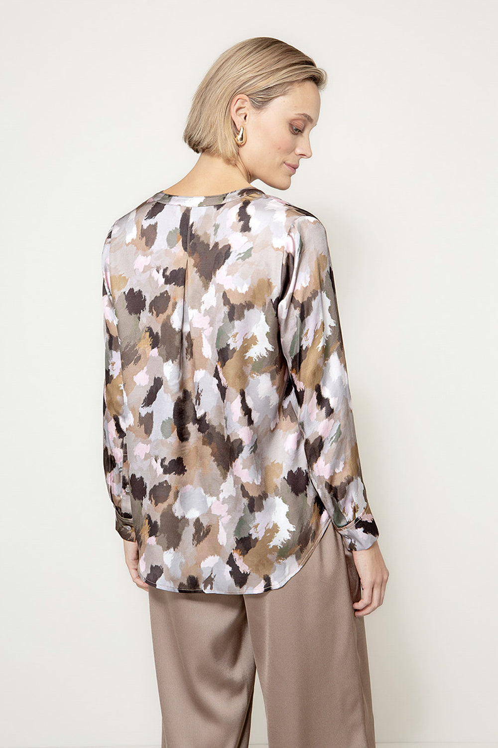 Bluse in Viscose Satin mit Print