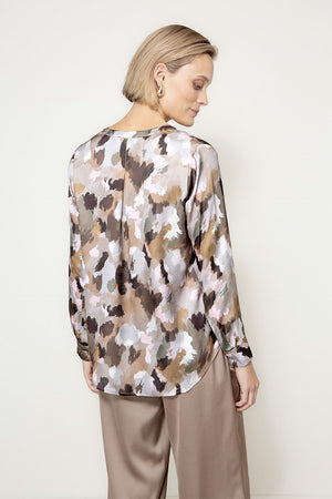 Bluse in Viscose Satin mit Print | Taupe Tide