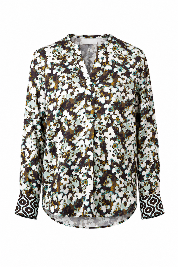 Blouse in viscose satin with print