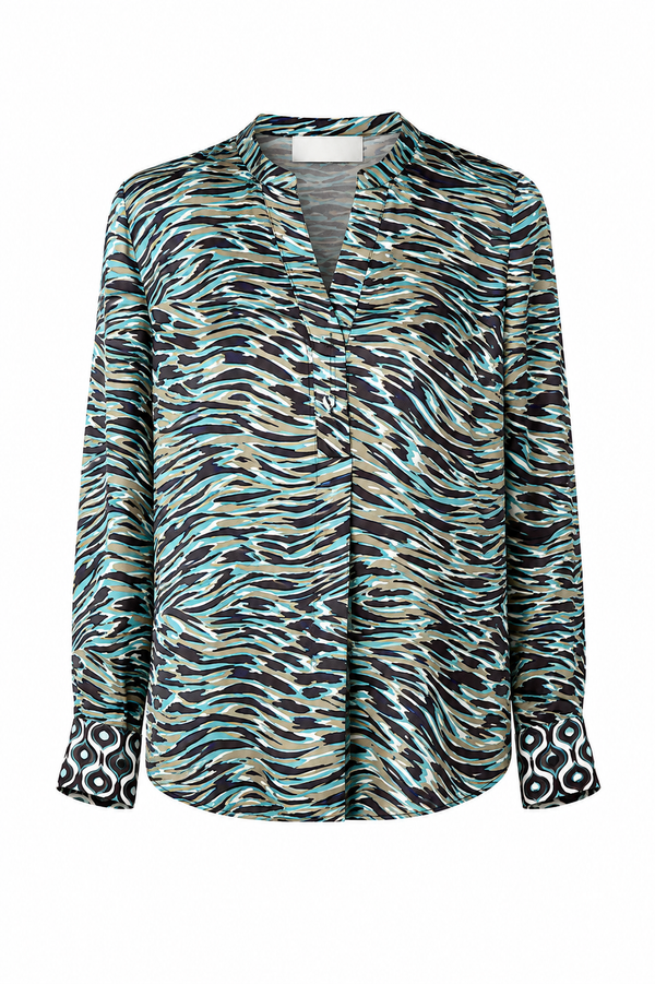 Blouse in viscose satin with print