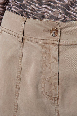 Hose in Garment-Dye | Taupe