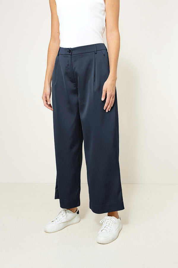 Hose in Satin | Navy