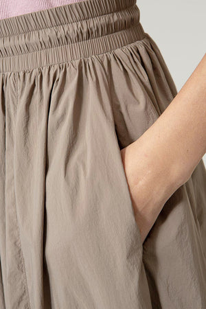 Rock in Nylon Taft | Taupe