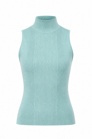 Knitted shirt in viscose blend
