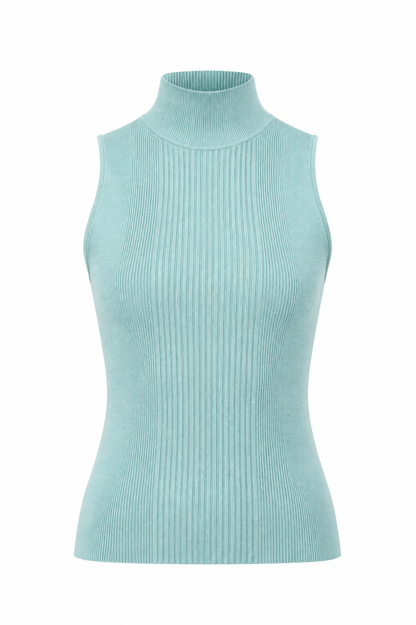 Knitted shirt in viscose blend