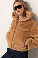 Kurzjacke in Faux Fur