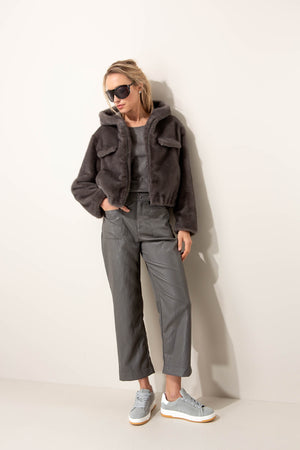 Kurzjacke in Faux Fur
