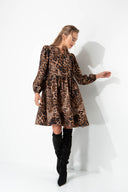 Kleid in Viskose-Crêpe mit Print