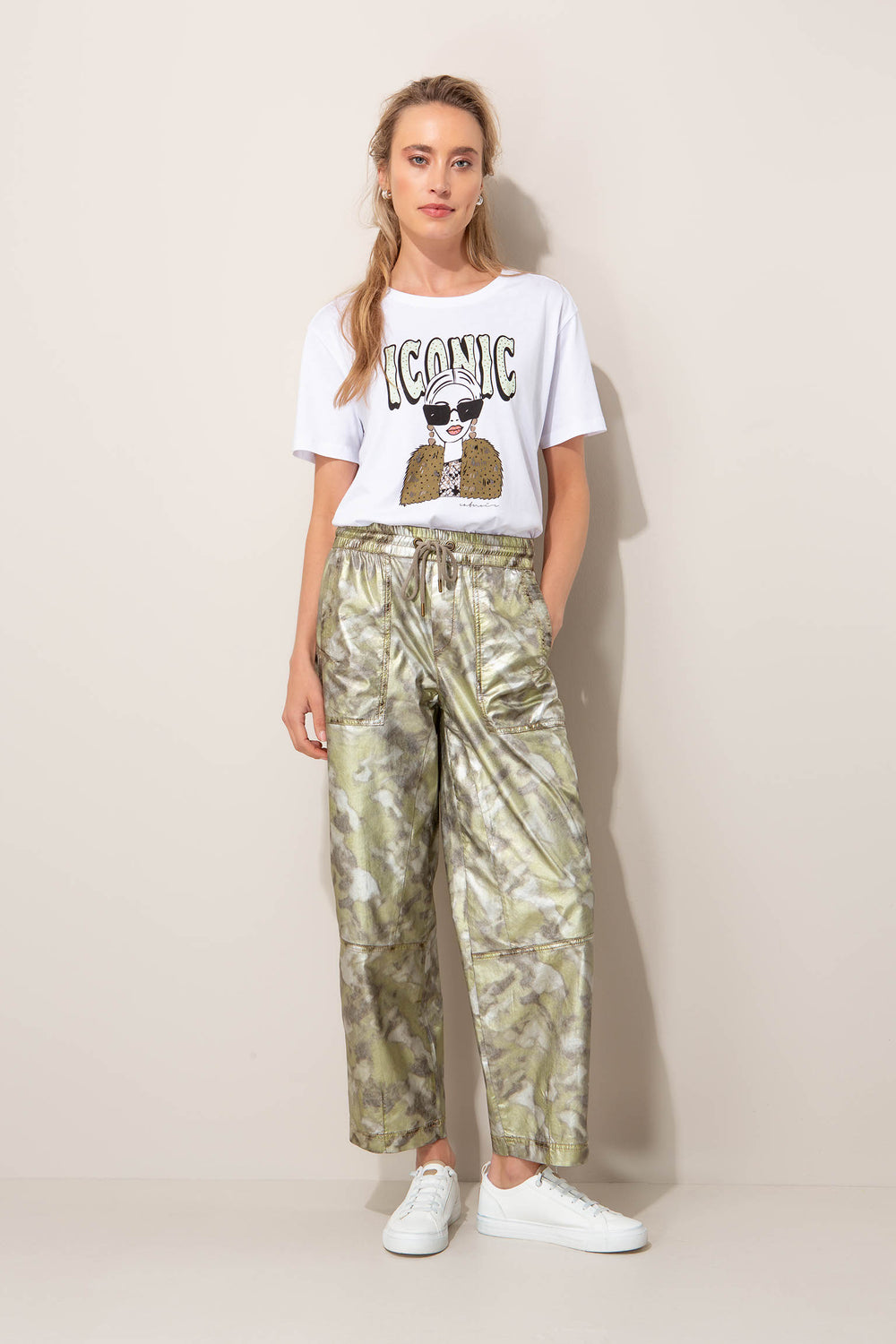 Hose in Metallic-Camo-Optik