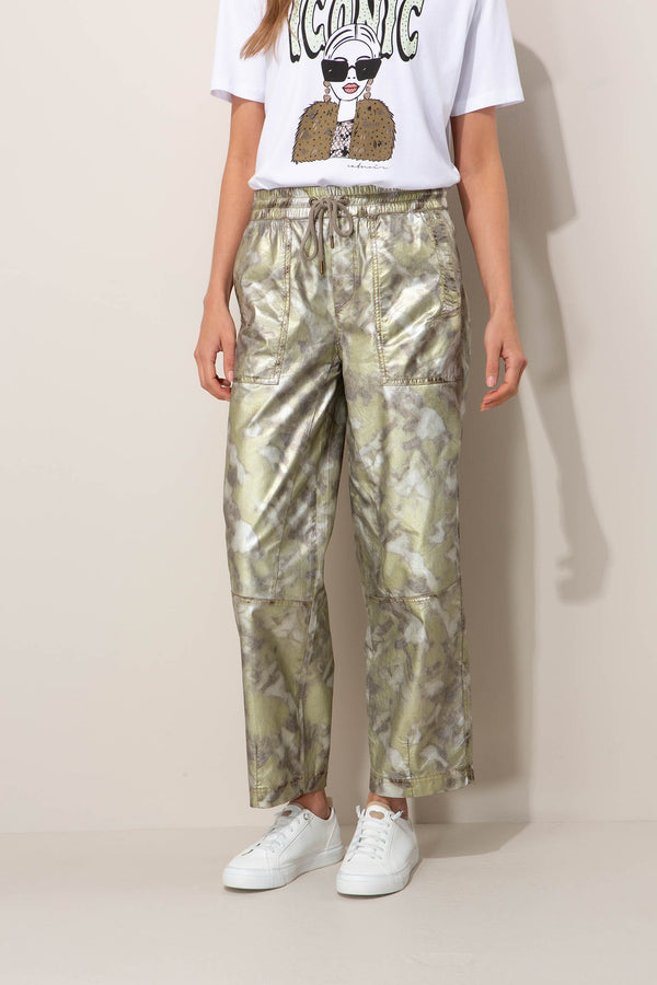 Hose in Metallic-Camo-Optik