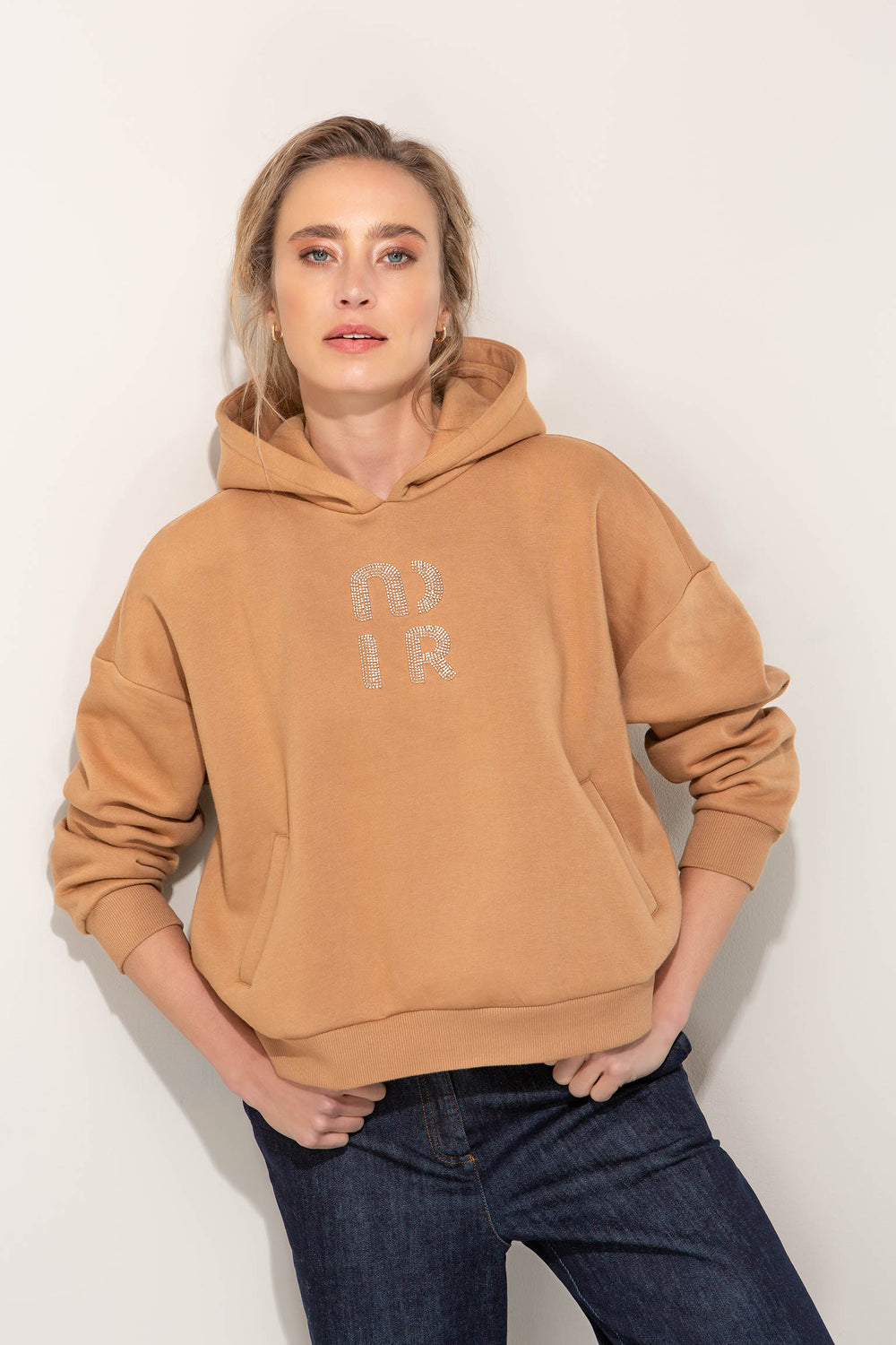 Sweatshirt Noir mit Stickerei