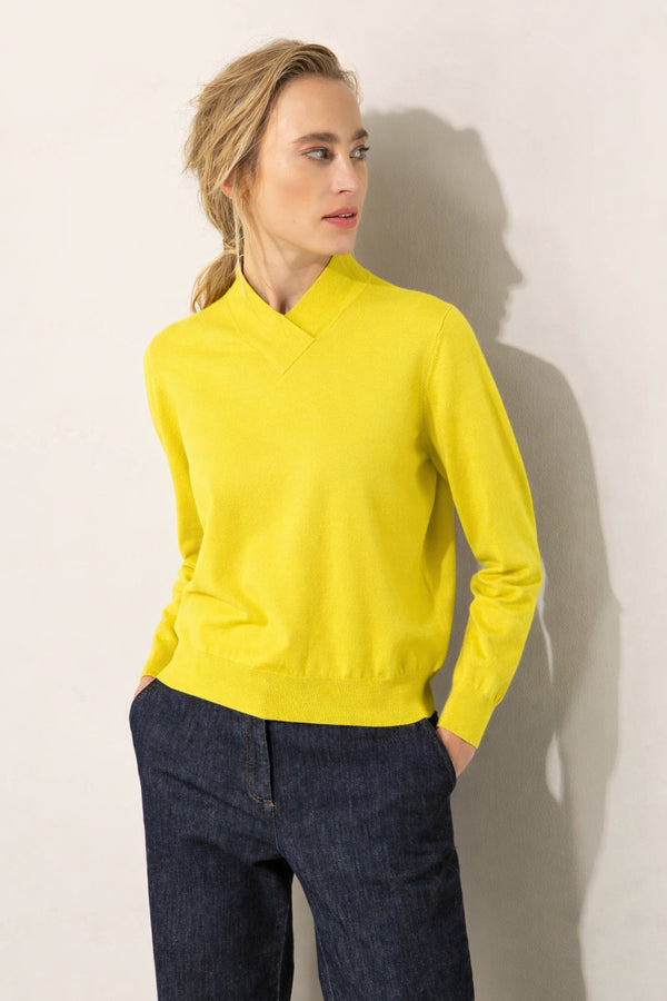 Strickpullover mit Wickelkragen