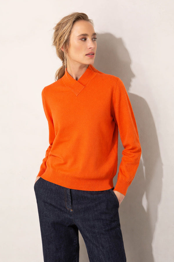 Strickpullover mit Wickelkragen
