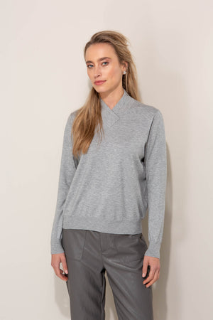 Strickpullover mit Wickelkragen