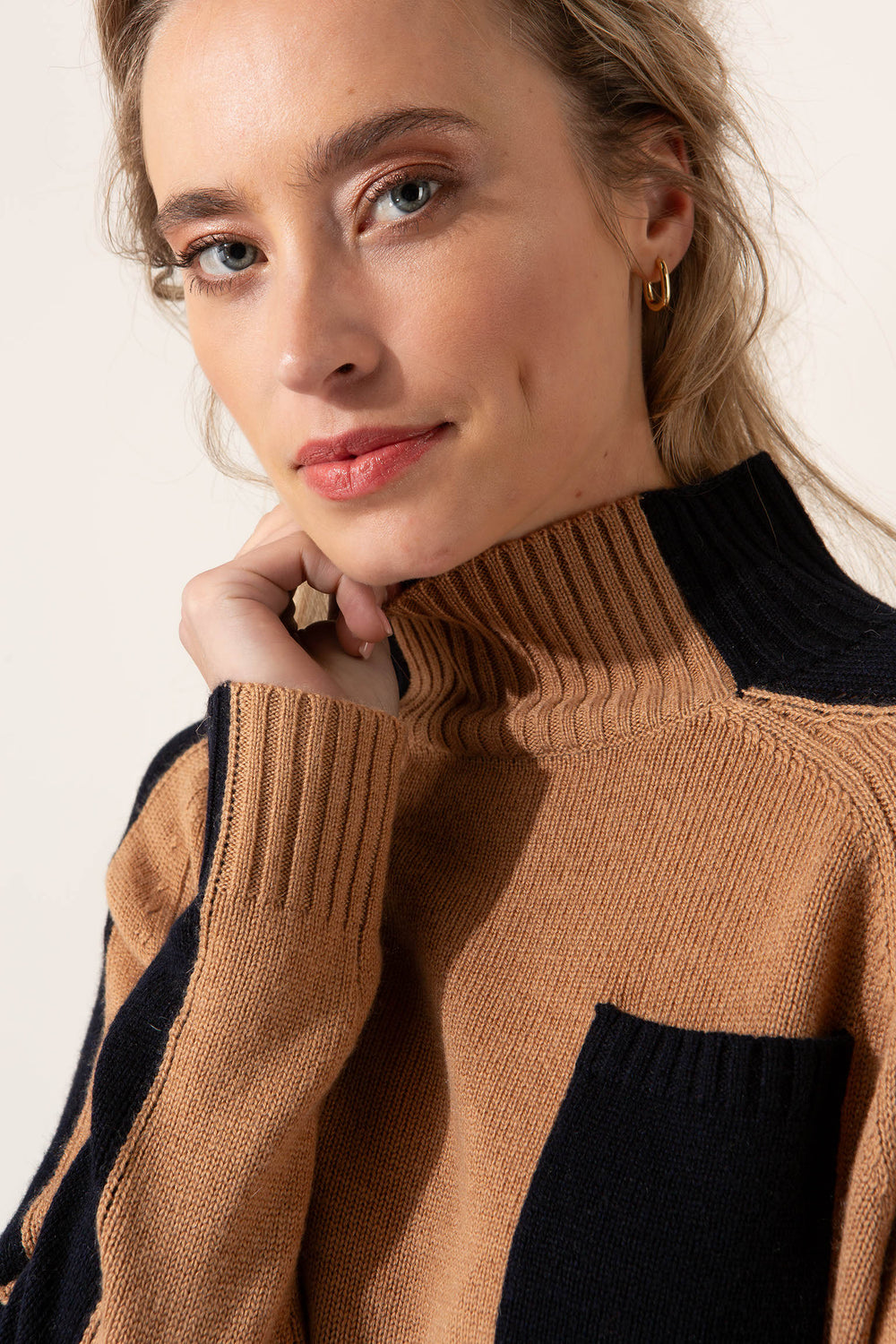 Stehkragenpullover mit Wolle