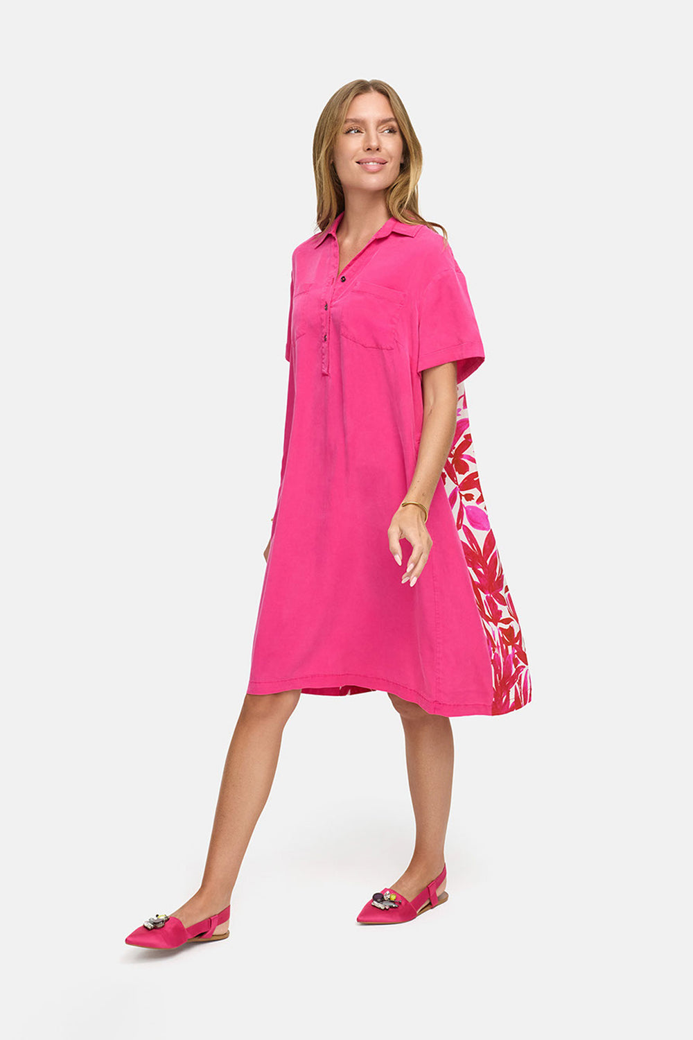 Kleid in Lyocell Garment Dye mit Rückenprint | Pink Leaves