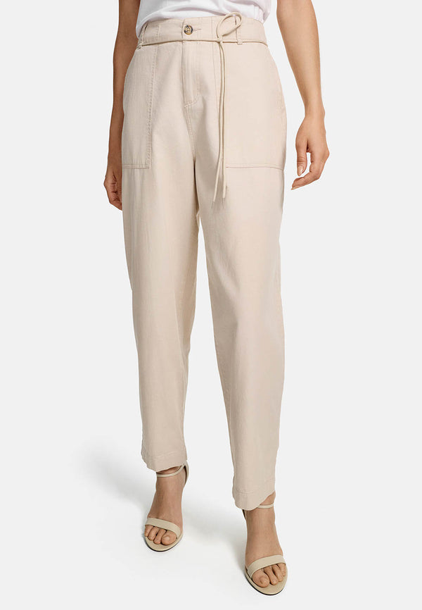 Cropped leg trousers in cotton-linen mix | Cream 
