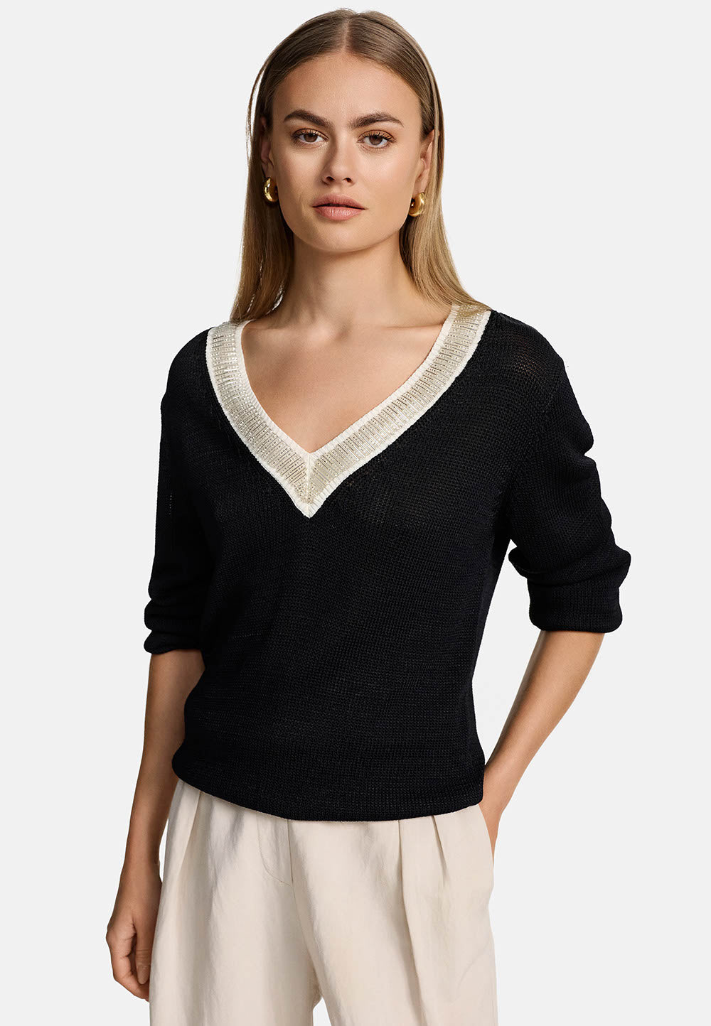 Strickpullover V-Neck in Viscose Glanzgarn mit Glitzersteinen | Black
